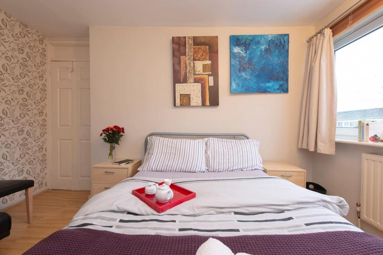 Ferienwohnung Oasis 77 London Exterior foto